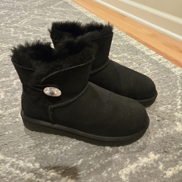 UGG Mini Bailey Button Bling Boot - Picture 2 of 6